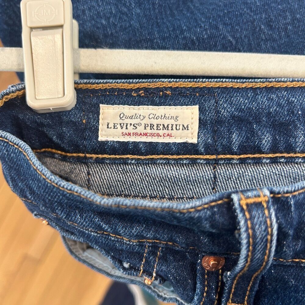 Levi's Premium Wedgie Straight Fit Women's Jeans Size 26 - Picture 12 of 12